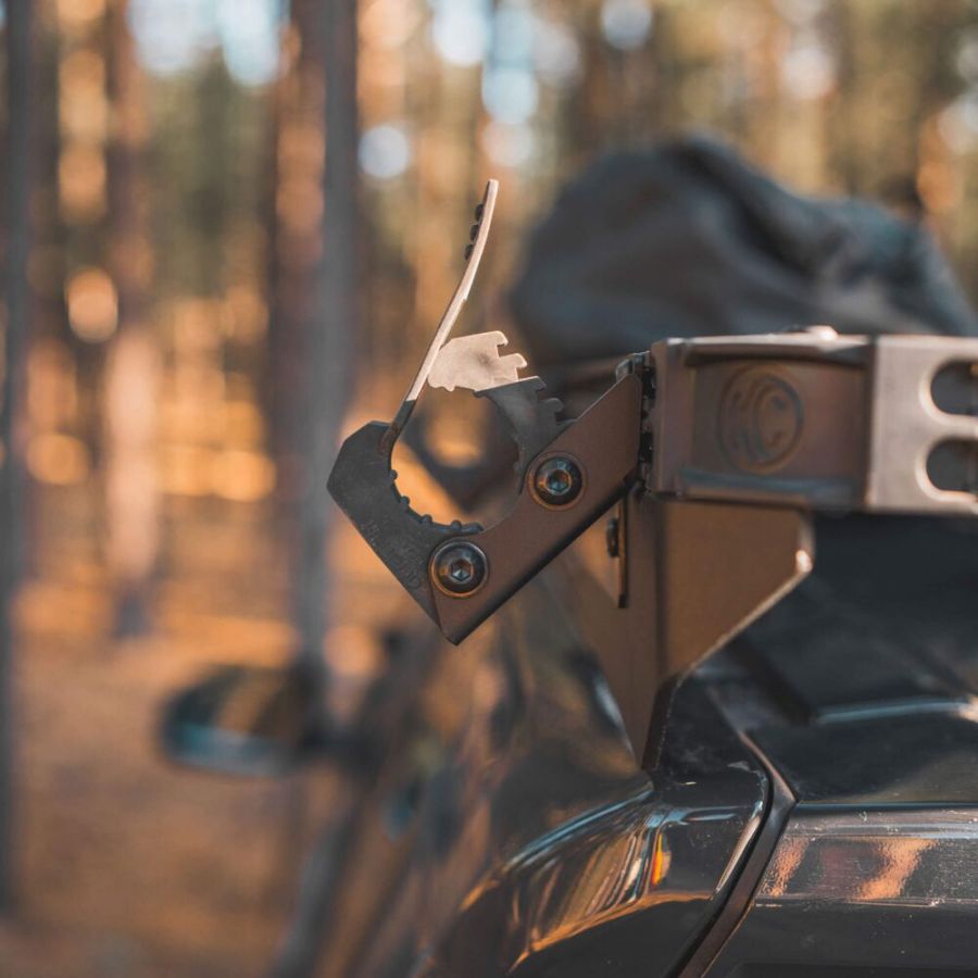 KC HILITES | Quick Fist Roof Rack Mount - 45° (92508)