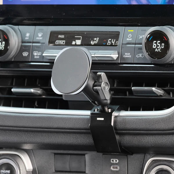 OFFROAM | Toyota Grand Highlander 2024-2026 MagSafe-compatible Phone Mount