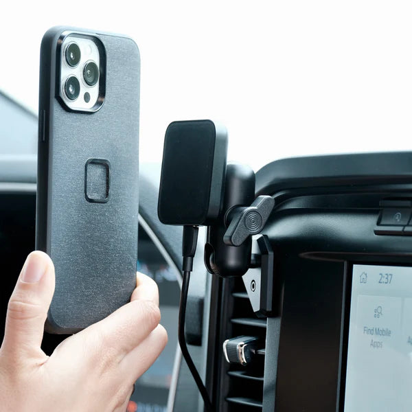 OFFROAM | Ford F-150 2021-2025 | F-250/F-350 2023-2025 | F-150 Lightning (XL & PRO) 2022-2025 Magnetic Qi2 Charging Phone Mount (EE20131)