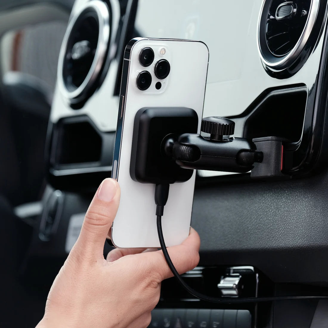 OFFROAM | Mercedes-Benz Sprinter 2019-2025 Magnetic Qi2 Charging Phone Mount