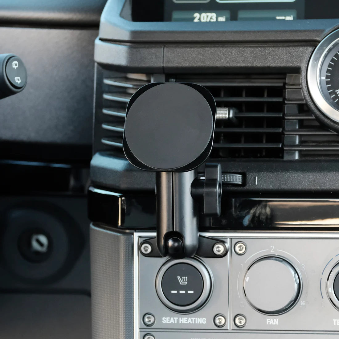 OFFROAM | INEOS Grenadier 2022-2025 MagSafe-compatible Phone Mount
