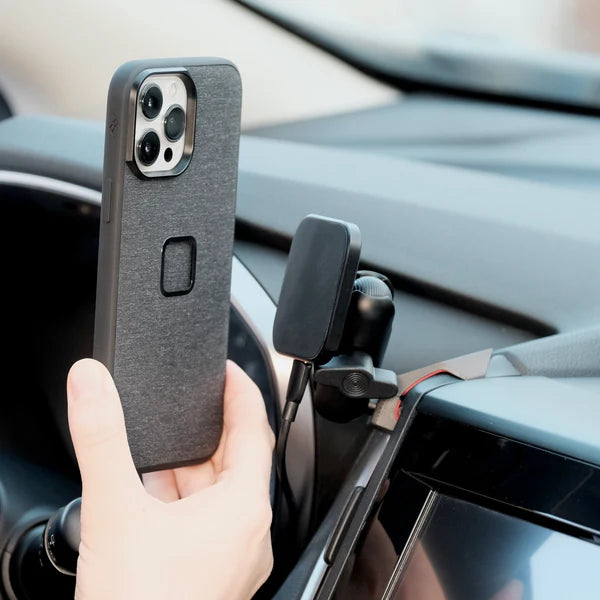 OFFROAM | Subaru Crosstrek 2018-2023 | Forester 2019-2024 | Impreza 2017-2023 Magnetic Qi2 Charging Phone Mount (EE20126)