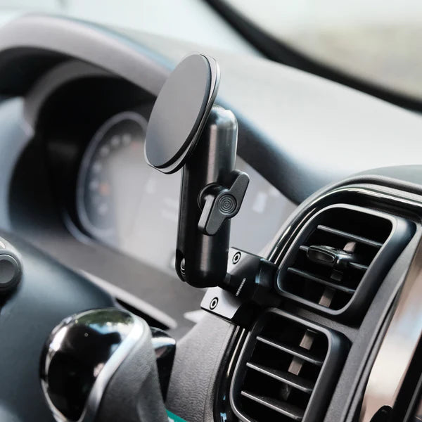 OFFROAM | Ram ProMaster 2022-2026 MagSafe-compatible Phone Mount
