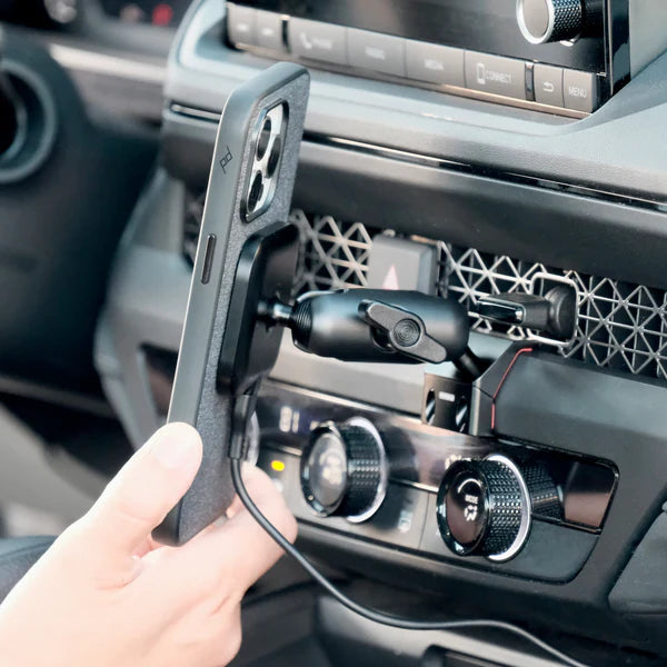 OFFROAM | Honda Accord 2023-2025 Magnetic Qi2 Charging Phone Mount (EE20162)