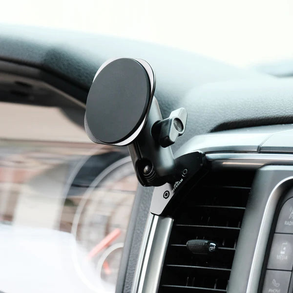 OFFROAM | Ram 1500/2500/3500 2013-2018 & 1500 Classic 2019-2024 MagSafe-compatible Phone Mount