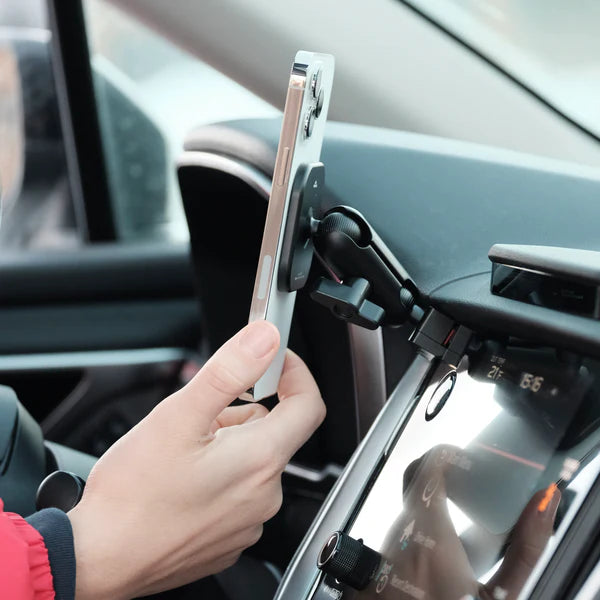 OFFROAM | Subaru Outback & Legacy 2020-2025 MagSafe Phone Mount (EE20079)