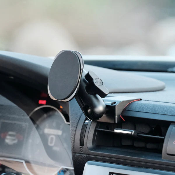 OFFROAM | Subaru BRZ 2022-2025 & Toyota GR86 2022-2025 MagSafe Phone Mount