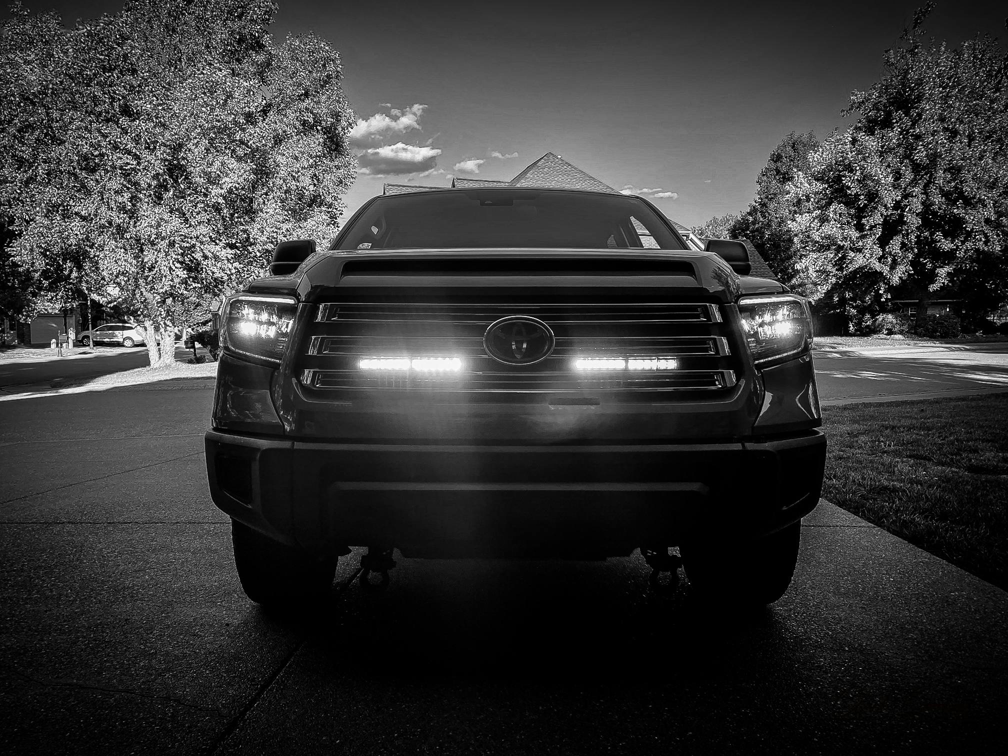DIODE DYNAMICS | Tundra 3rd Gen 2014-2021 SAE/DOT LED Lightbar Kit