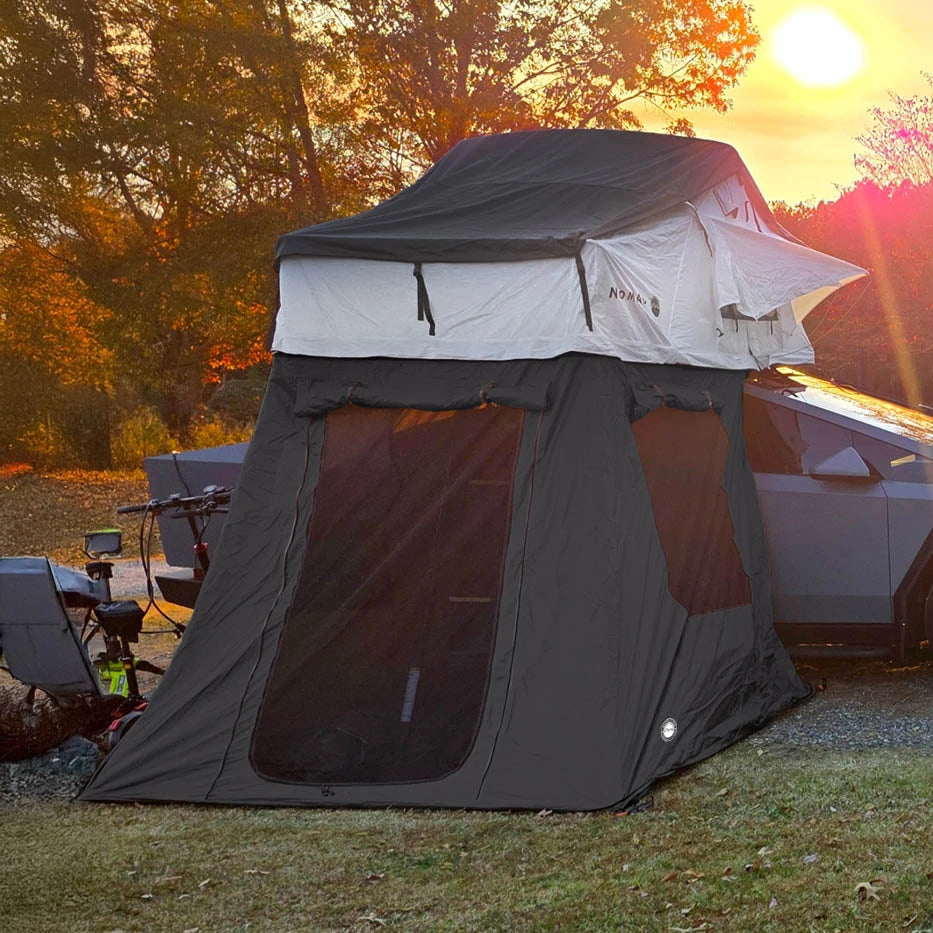 OVERLAND VEHICLE SYSTEMS | HD Nomadic 3 White Annex Room Enclosure With Grey Fabric and PVC Flooring and Mesh Screen Doors (18039826)
