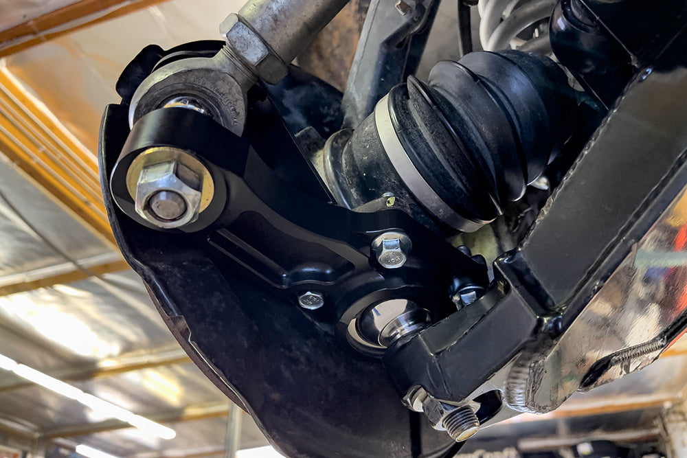 TOTAL CHAOS FABRICATION | Tacoma 1st Gen (1996 - 2004) Lower Uniball Conversion - Tc Heim Steering (96140-H)
