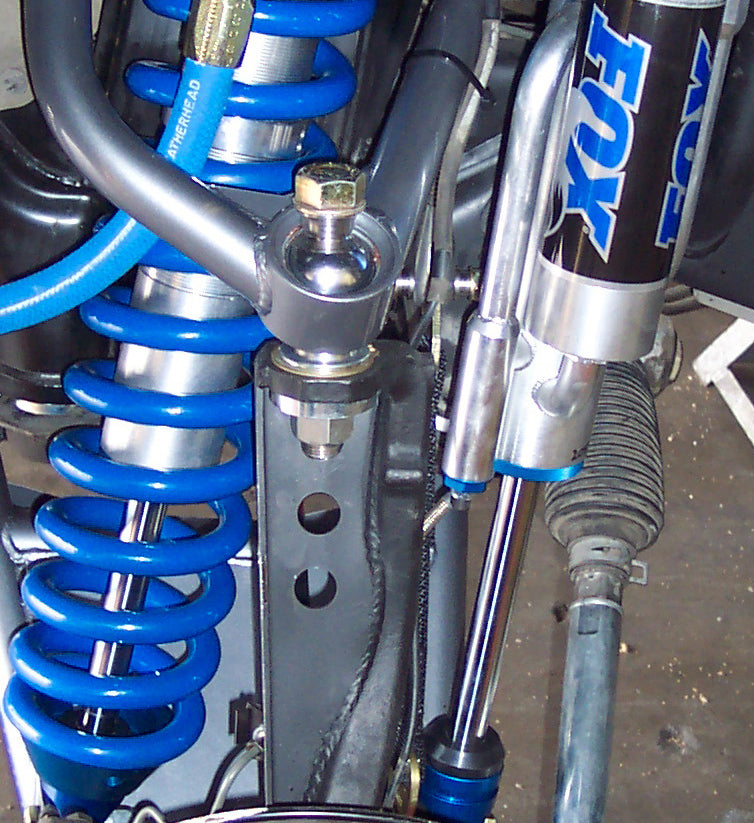 TOTAL CHAOS FABRICATION | Tacoma 1st Gen (1996 - 2004) & Tundra 1st Gen (2000 - 2006) Spindle Gussets (59697)