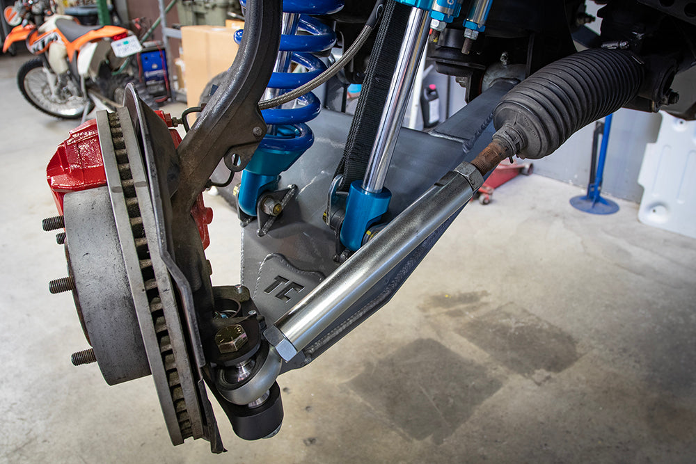 TOTAL CHAOS FABRICATION | Tacoma 1st Gen (1996 - 2004) Lower Uniball Conversion - Tc Heim Steering (96140-H)