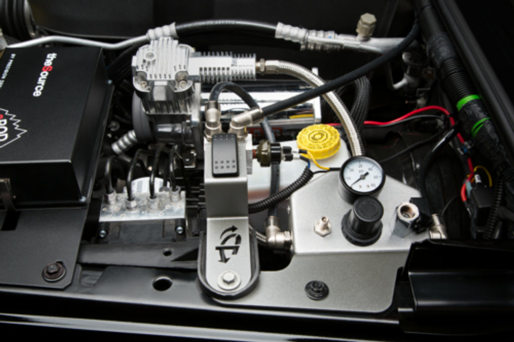 UP DOWN AIR | Jeep JK EGOI Twin VIAIR Engine Mount Install Bracket Kit (22-2719)