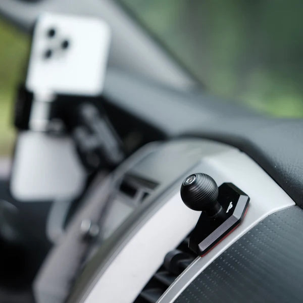 OFFROAM | Tacoma 2nd Gen 2005-2011 Mounting Base (EE10054)