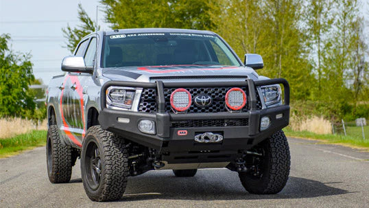 ARB 4X4 | Land Cruiser 200 Series Sahara Deluxe Bumper (3915040)