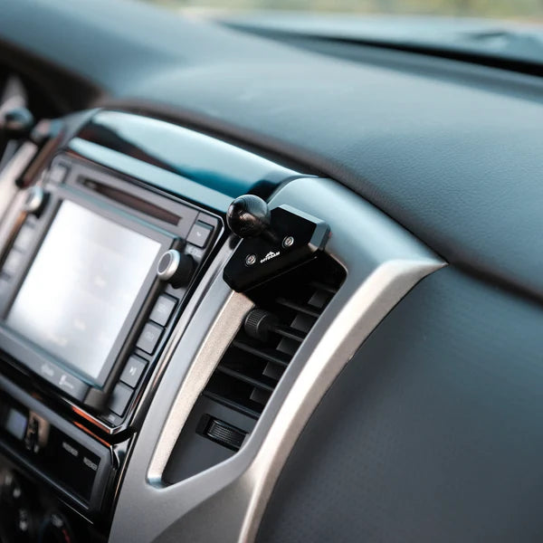 OFFROAM | Tacoma 2nd Gen 2012 - 2015 Magnetic Qi2 Charging Phone Mount (EE20040)