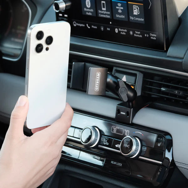 OFFROAM | Honda Pilot 2023-2025 Phone Mount, Dashboard (EE20192)