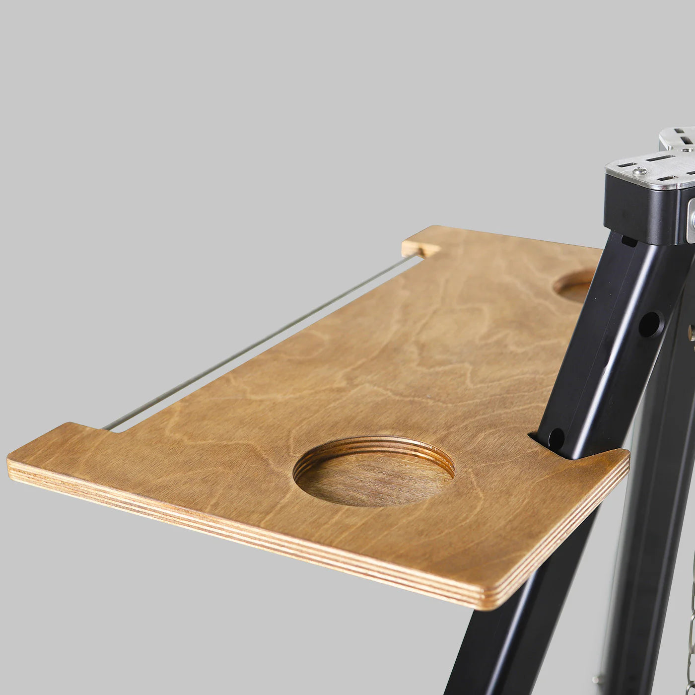 IKAMPER | Disco Table