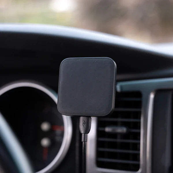 OFFROAM | 4Runner 4th Gen 2003-2009 Magnetic Qi2 Charging Phone Mount (EE20098)
