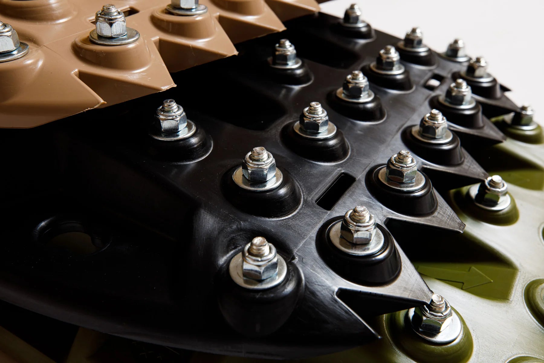 ACTIONTRAX | Metal Teeth Recovery Boards Black (Pair) - Extreme Traction Mats