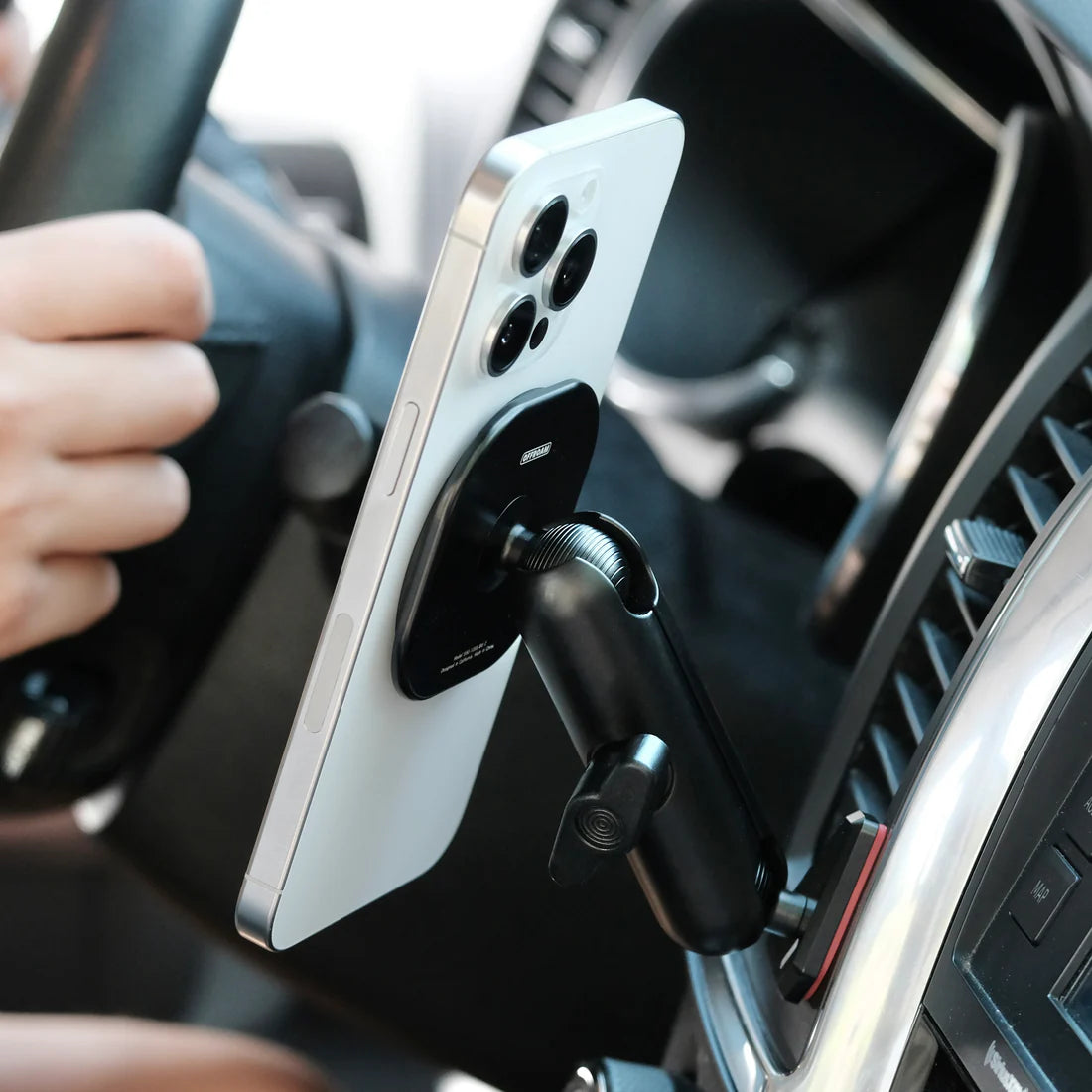 OFFROAM | Tundra 2nd Gen 2007-2013 | Sequoia 2008-2022 MagSafe-compatible Phone Mount
