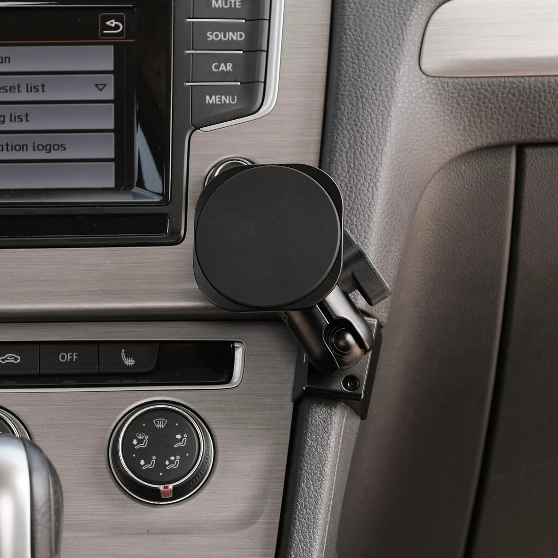 OFFROAM | Volkswagen Golf 2015-2021 MagSafe Phone Mount (EE20148)