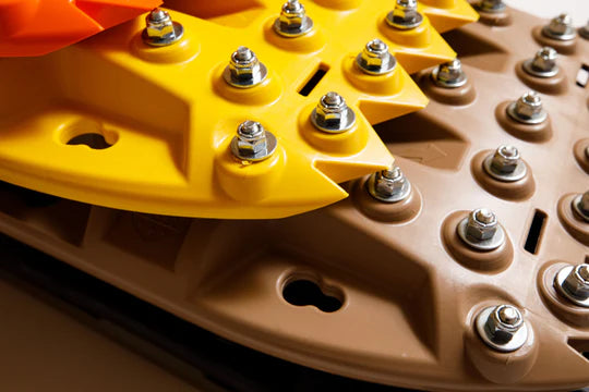 ACTIONTRAX | Metal Teeth Recovery Boards Tan (Pair) - Extreme Traction Mats