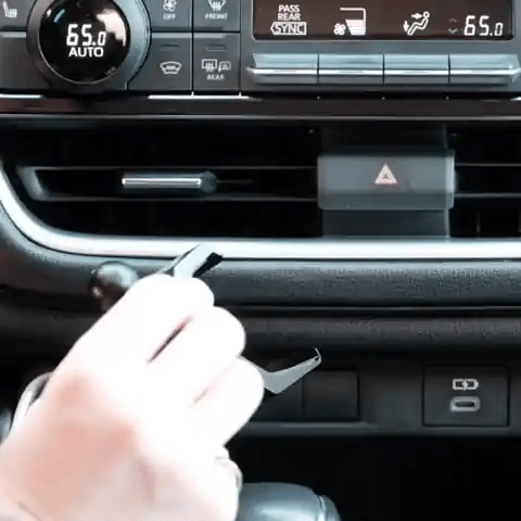 OFFROAM | Toyota Grand Highlander 2024-2026 MagSafe-compatible Phone Mount