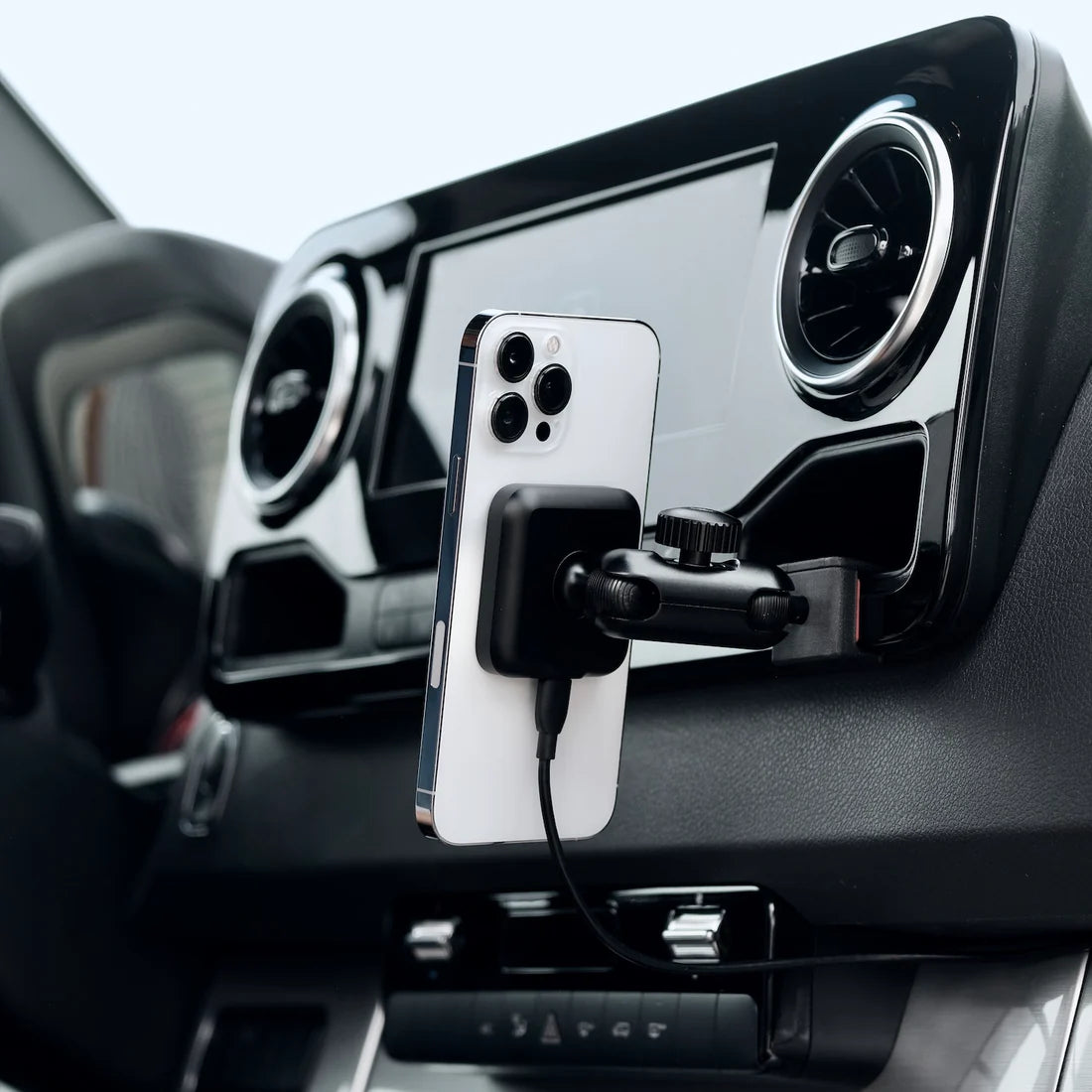 OFFROAM | Mercedes-Benz Sprinter 2019-2025 Magnetic Qi2 Charging Phone Mount
