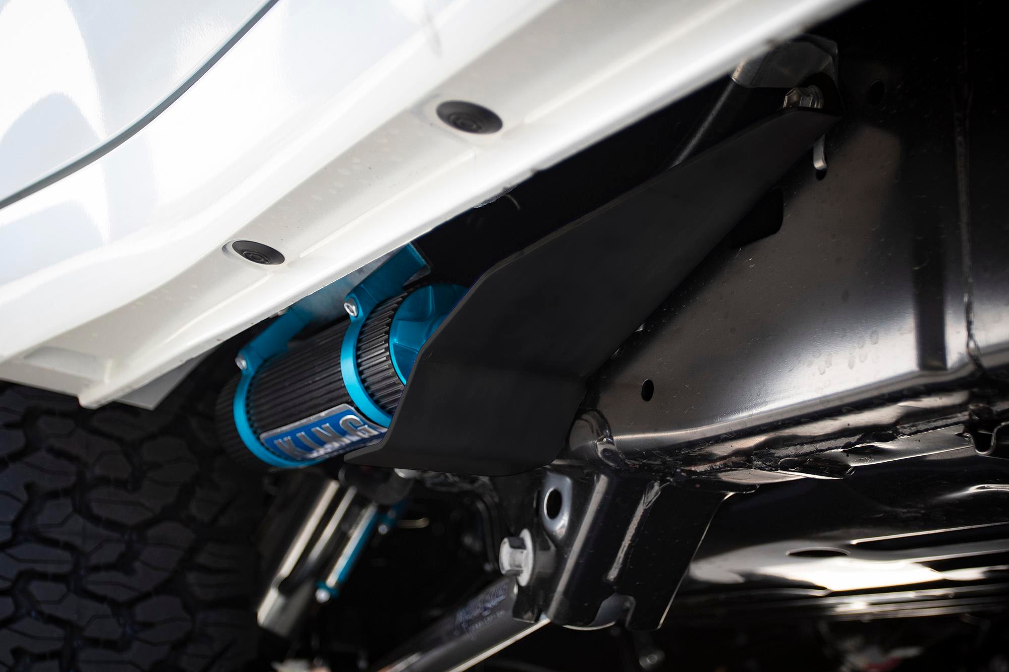 TOTAL CHAOS FABRICATION | Land Cruiser 200 Series (2008 - 2021) King 3.0 Rear Shock Reservoir Shields (58880)