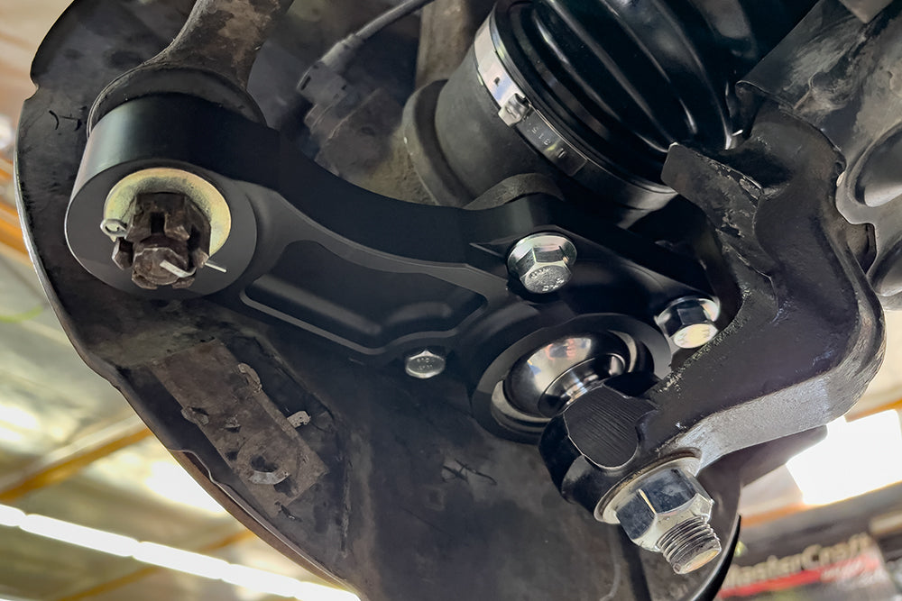 TOTAL CHAOS FABRICATION | Tacoma 1st Gen (1996 - 2004) Lower Uniball Conversion - Oe Tie Rod (96140-TAC)