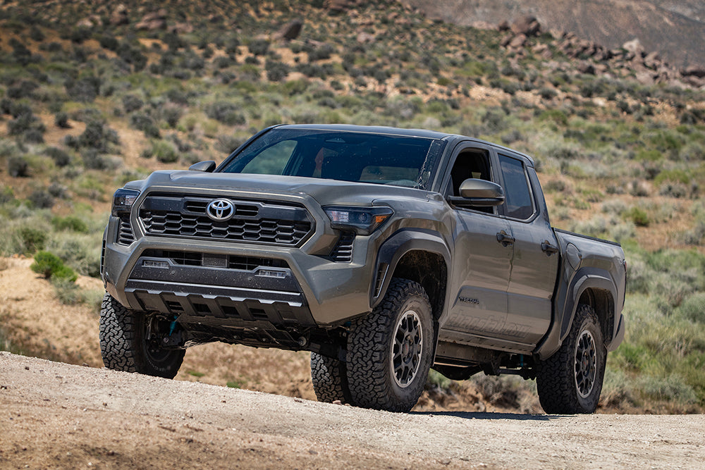 TOTAL CHAOS FABRICATION | Land Cruiser 250 Series & Tacoma 4th Gen (2024 - Present) Lift Kit W/ Front & Rear 2.5 Inch Diameter Adjustable King Shocks (24-25-K2A)