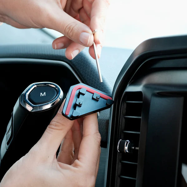 OFFROAM | Ford F-150 2021-2025 | F-250/F-350 2023-2025 | F-150 Lightning (XL and PRO) 2022-2024 | MagSafe Phone Mount (EE20127)