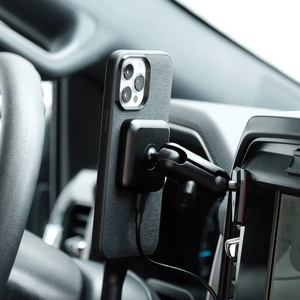 OFFROAM | Ford F-150 2021-2025 | F-250/F-350 2023-2025 | F-150 Lightning (XL & PRO) 2022-2025 Magnetic Qi2 Charging Phone Mount (EE20131)