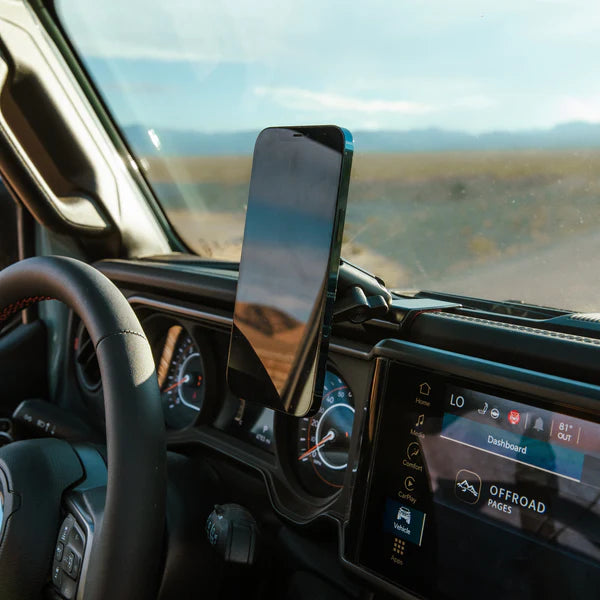 OFFROAM | Jeep Wrangler & Gladiator 2024-2025 MagSafe Phone Mount (EE20085)
