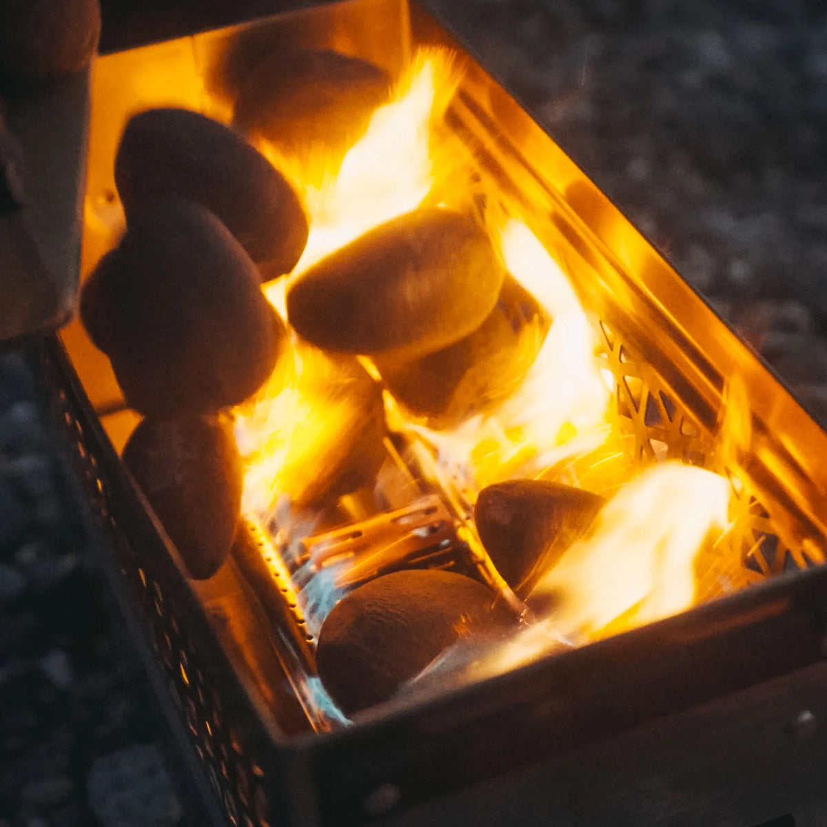 IGNIK OUTDOORS | Moon Rocks