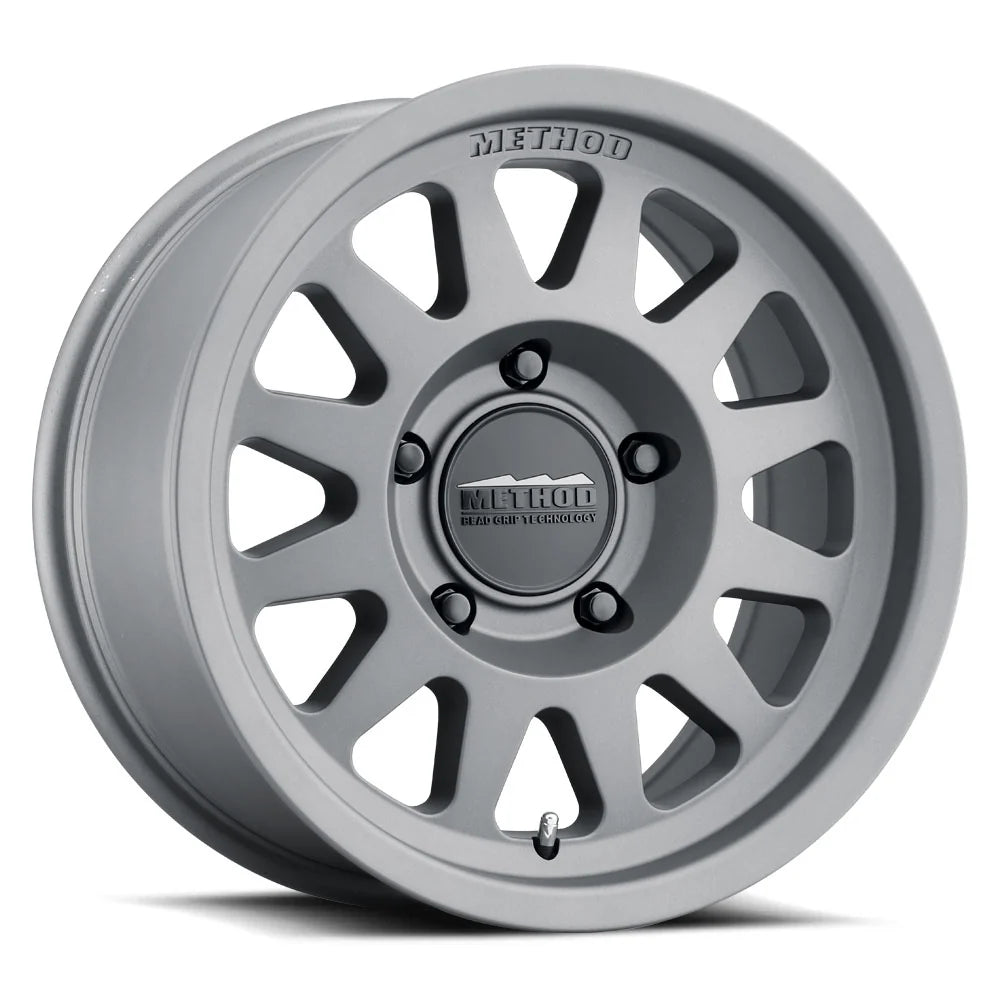 METHOD RACE WHEELS | 704 Titanium Bead Grip Single Wheel (MR70478560800)