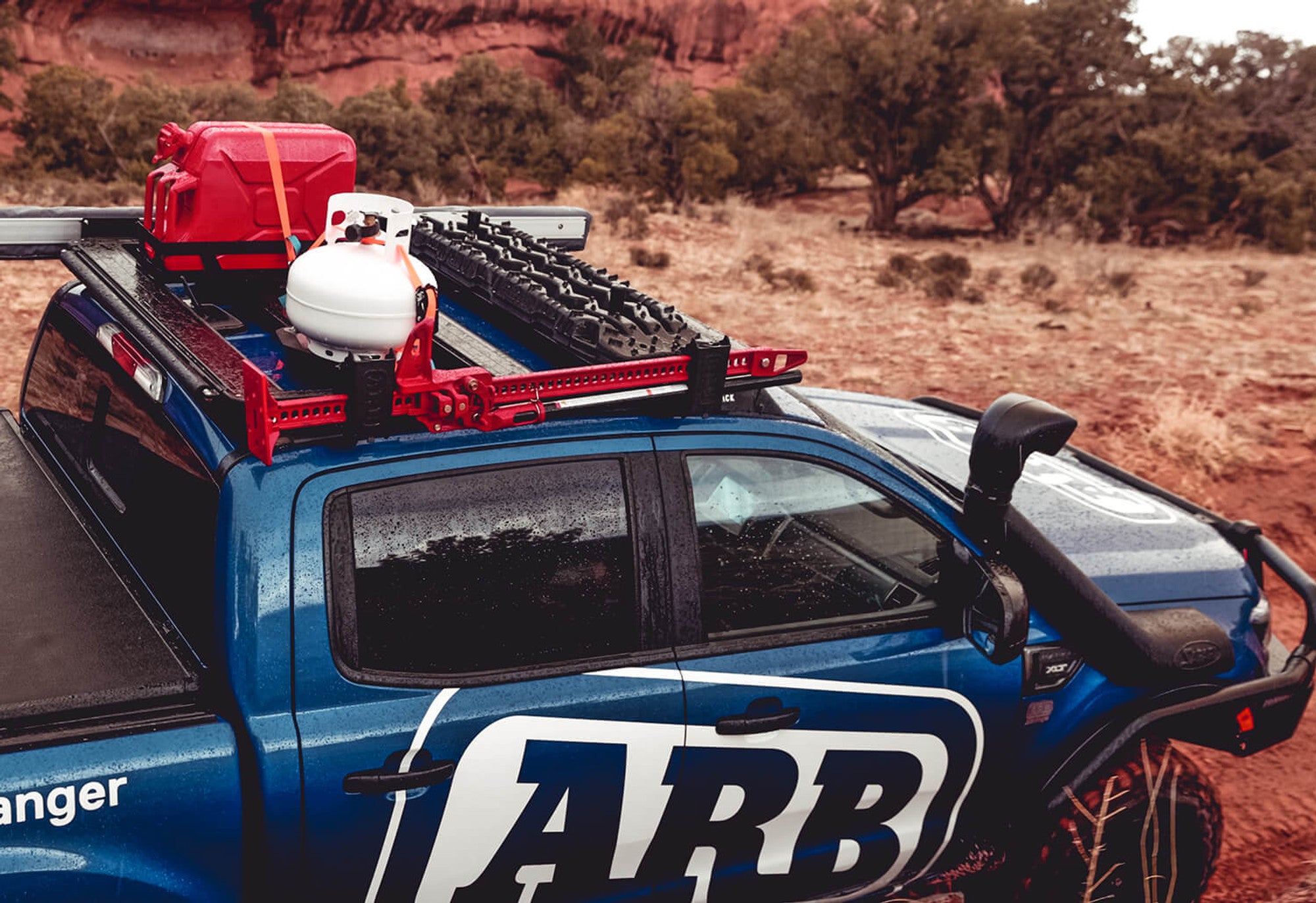 ARB 4X4 | Base Rack Mount Kit With Deflector (17940050)