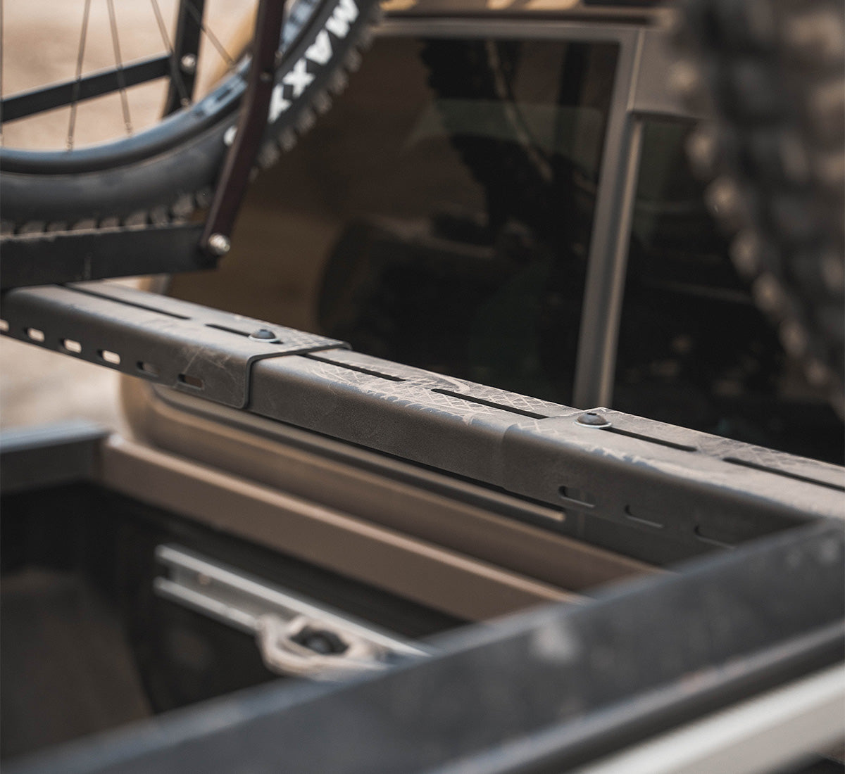 PRINSU DESIGNS | Jeep Gladiator Bed Bars