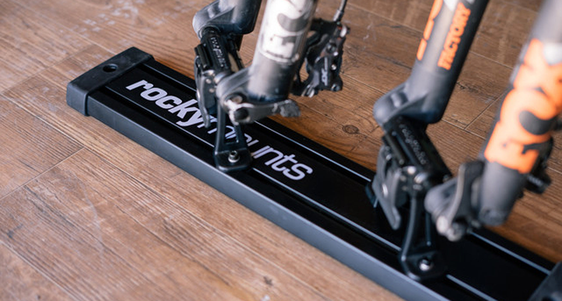 RHINO RACK | RockyMounts 60" VanTrack (10901)