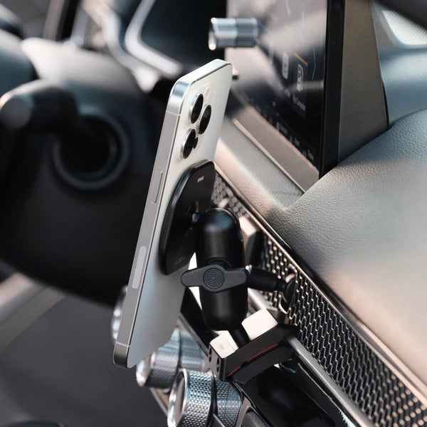 OFFROAM | Honda Civic 2022-2025 & CR-V 2023-2025 MagSafe Phone Mount (EE20151)