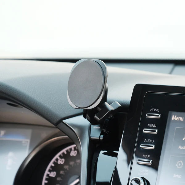 OFFROAM | Toyota Camry 2021-2024 MagSafe Phone Mount (EE20118)