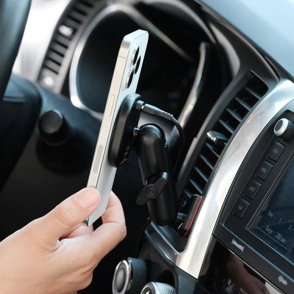 OFFROAM | Tundra 2nd Gen 2007-2013 | Sequoia 2008-2022 MagSafe-compatible Phone Mount