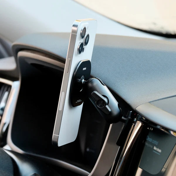 OFFROAM | Volvo S60 | V60 2019-2025 MagSafe-compatible Phone Mount