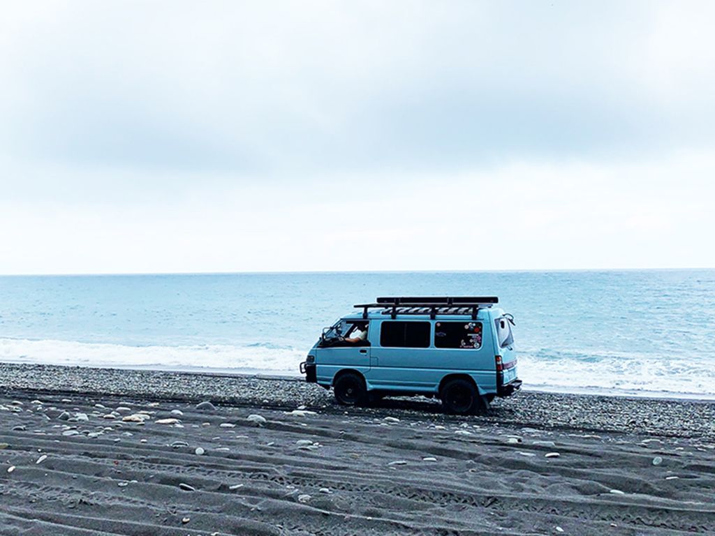 FRONT RUNNER | Mitsubishi Delica L300 High Roof 1986-1999 Slimline II Roof Rack Kit (KRMD002T)