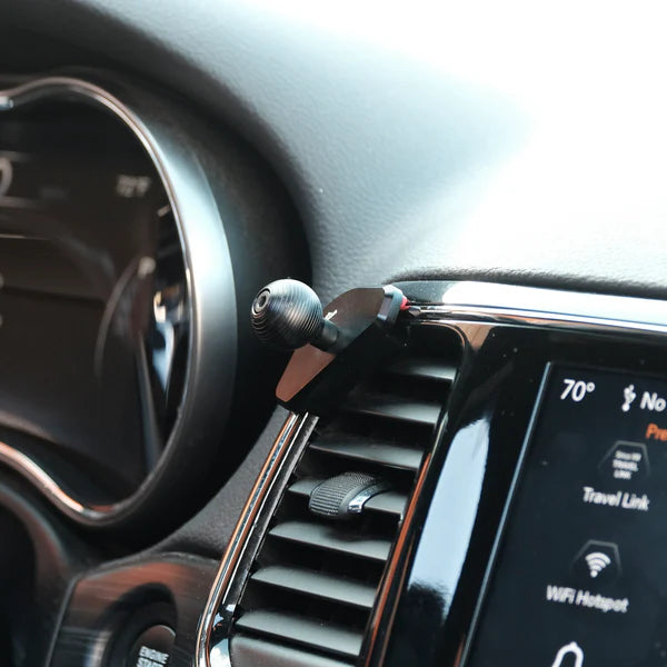 OFFROAM | Jeep Grand Cherokee WK2 2014-2022 Phone Mount (EE20023)