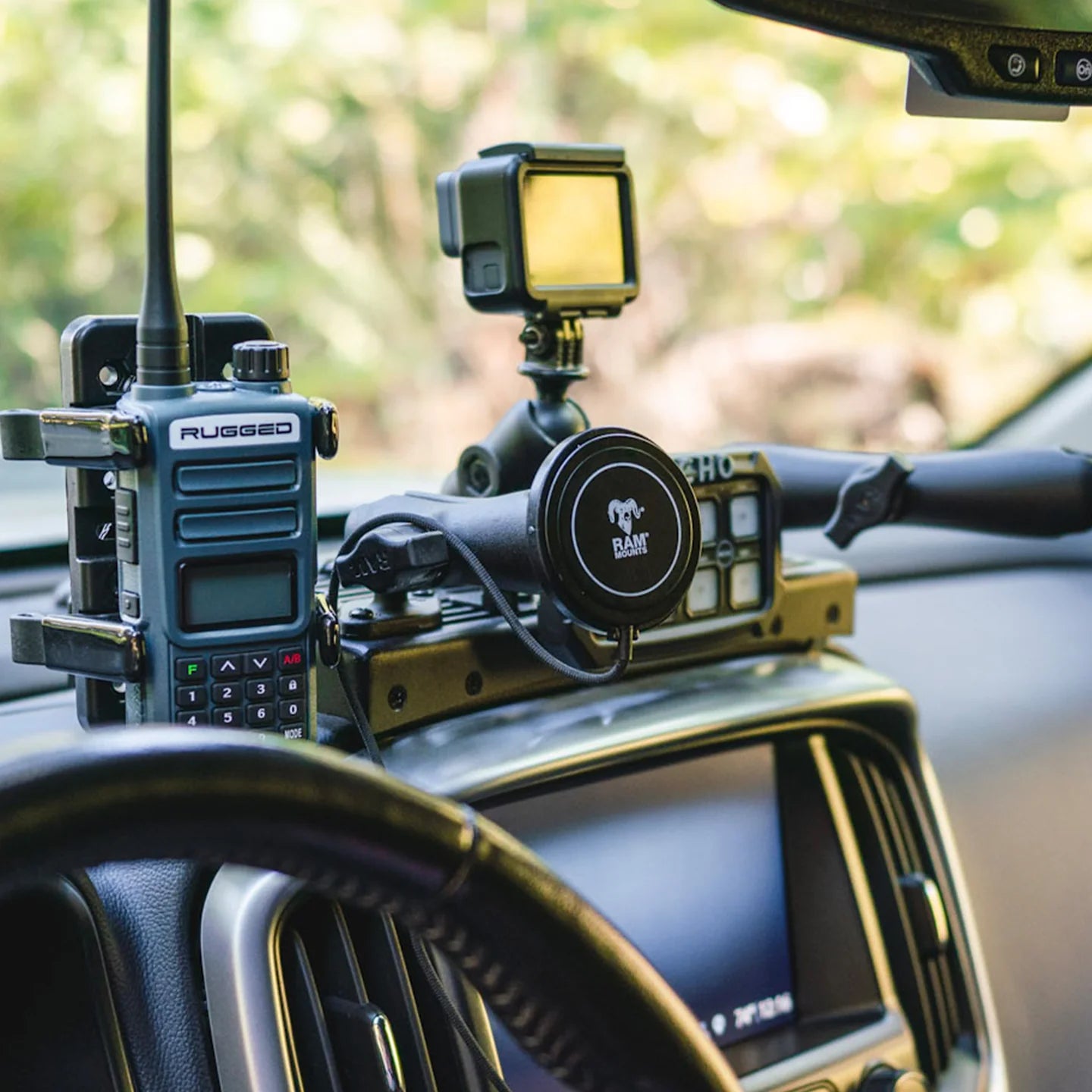 RAM MOUNTS | RAM Qi2 15W Wireless Charger (RAM-GDS-CHARGE-W2M)