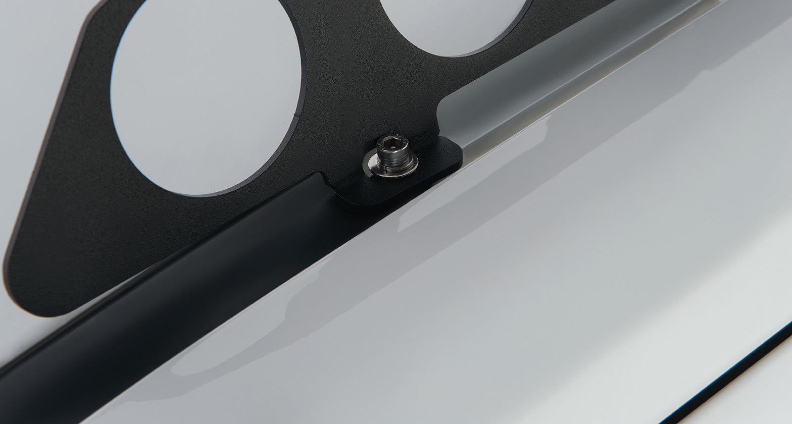 RHINO RACK | Backbone Mounting System - Discovery 3 & 4 (RD4B1)