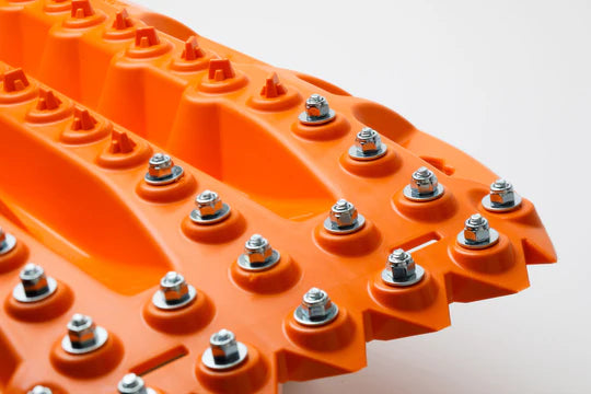 ACTIONTRAX | Metal Teeth Recovery Boards Tan (Pair) - Extreme Traction Mats