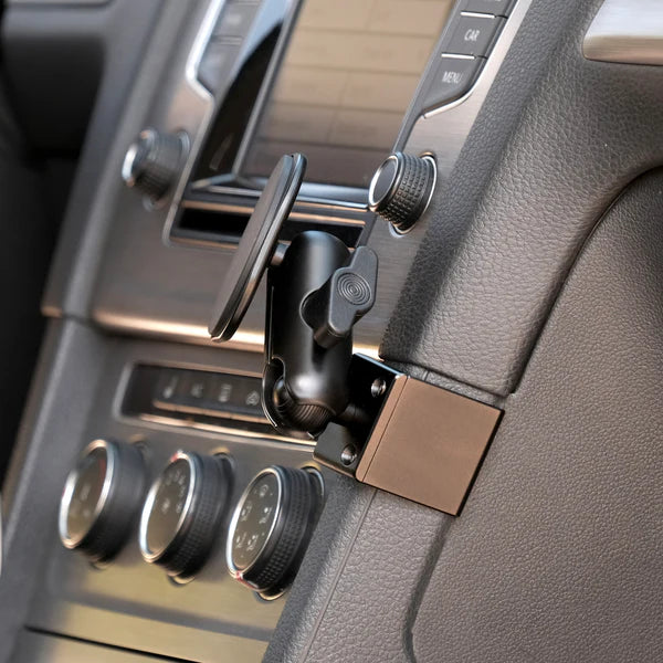 OFFROAM | Volkswagen Golf 2015-2021 MagSafe Phone Mount (EE20148)